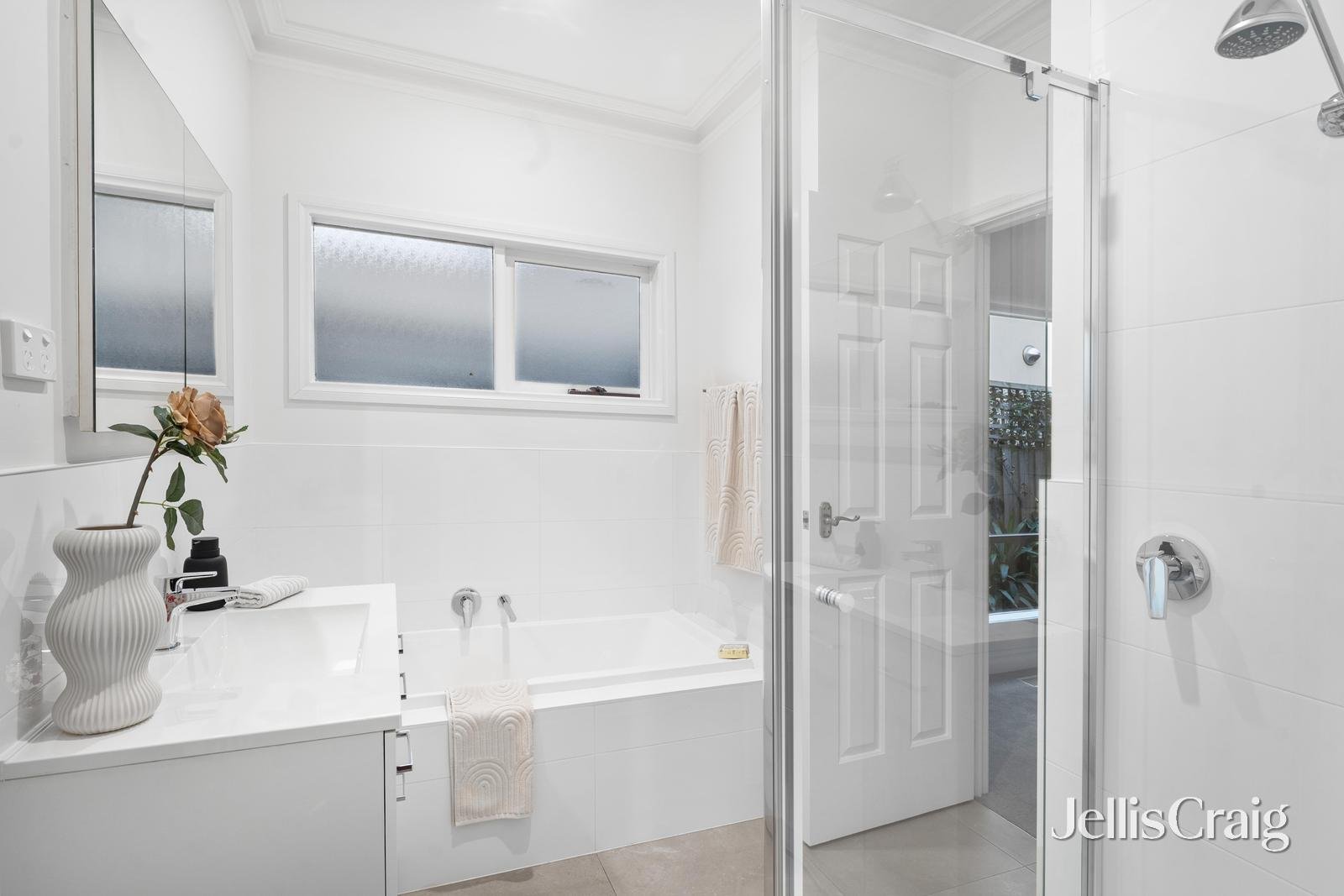 2/17 Belgrove Avenue, Balwyn image 8