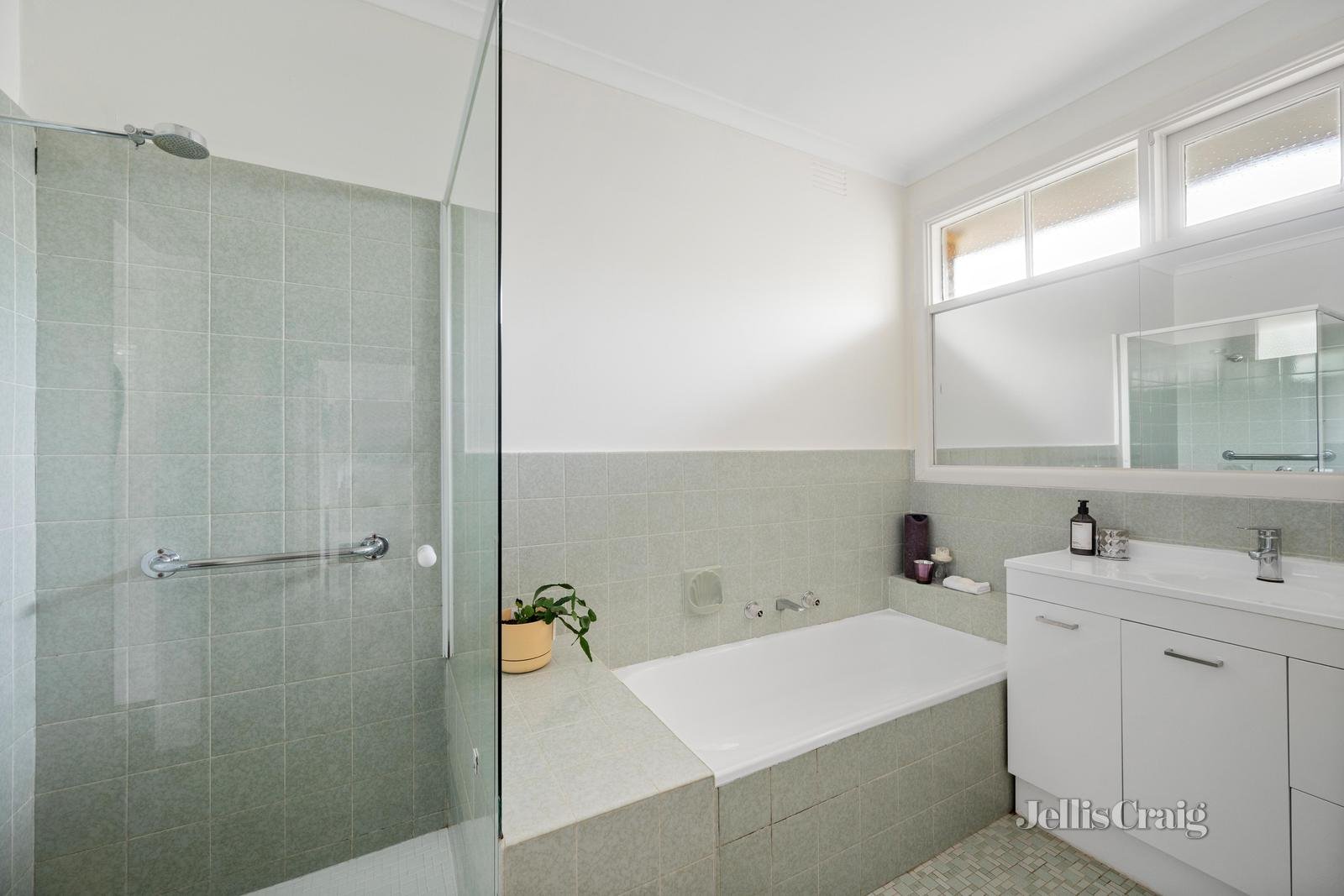 2/17 Belmore Road, Balwyn North image 6