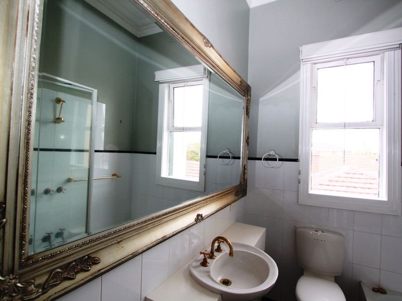 Property Gallery Thumbnail 8