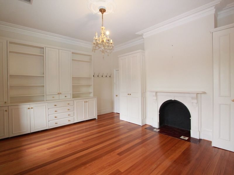 Property Gallery Thumbnail 11