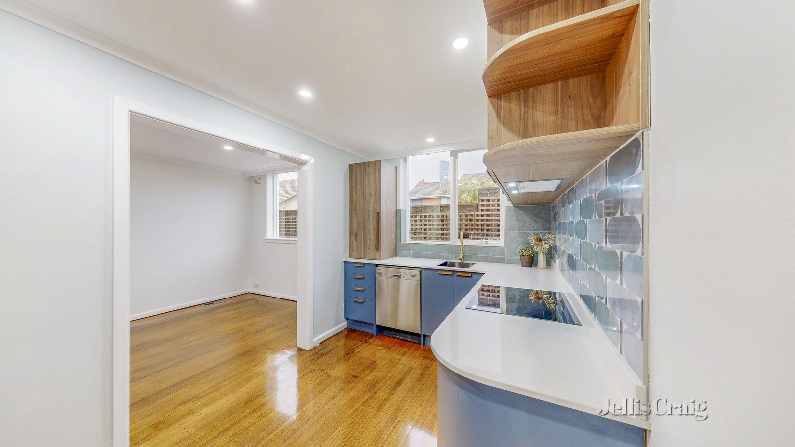2/17 Como Ave, South Yarra image 4
