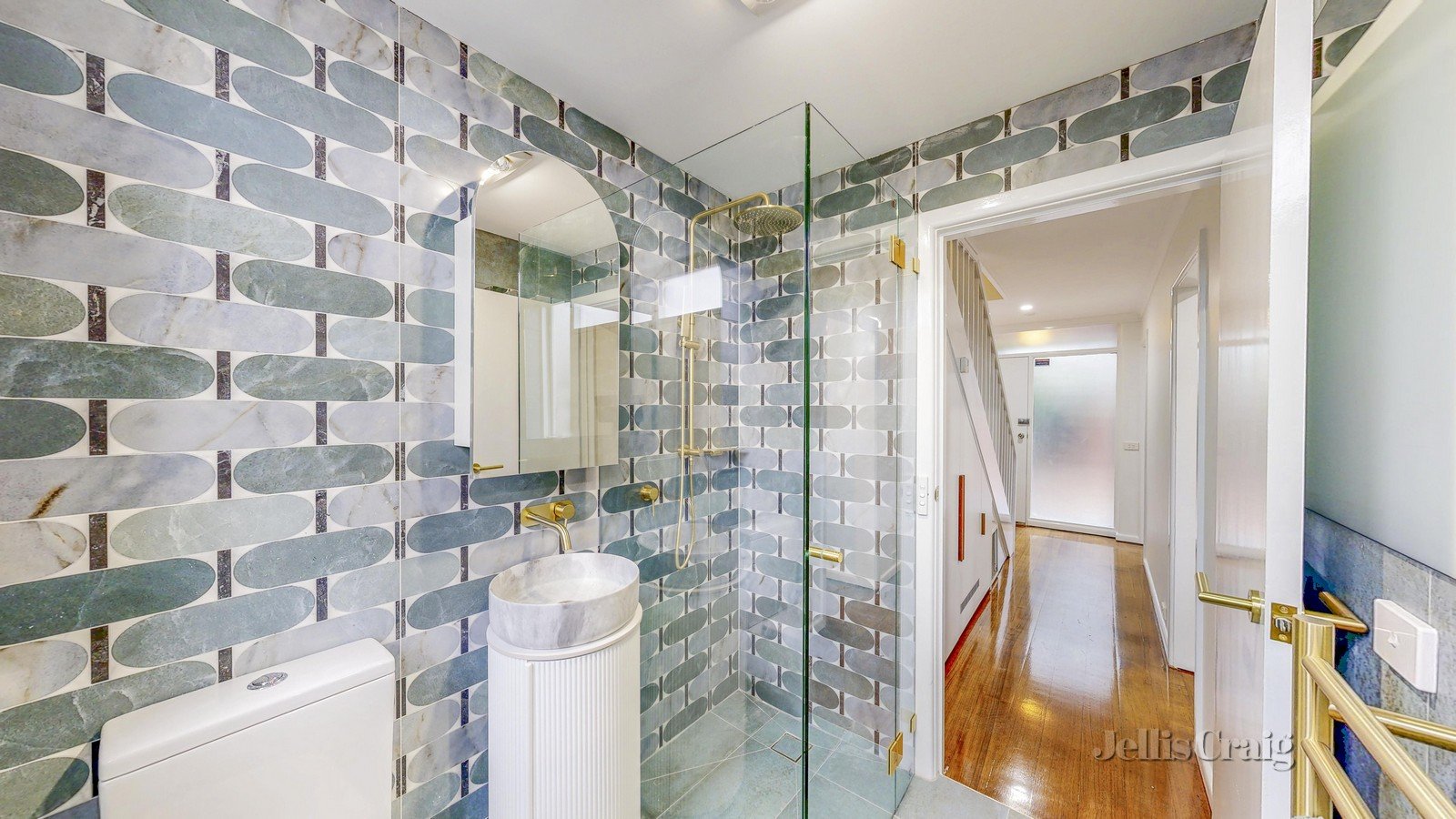 2/17 Como Ave, South Yarra image 8