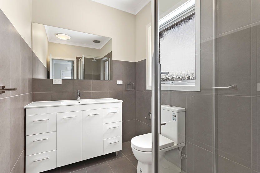 2/17 Compton Street, Reservoir image 4