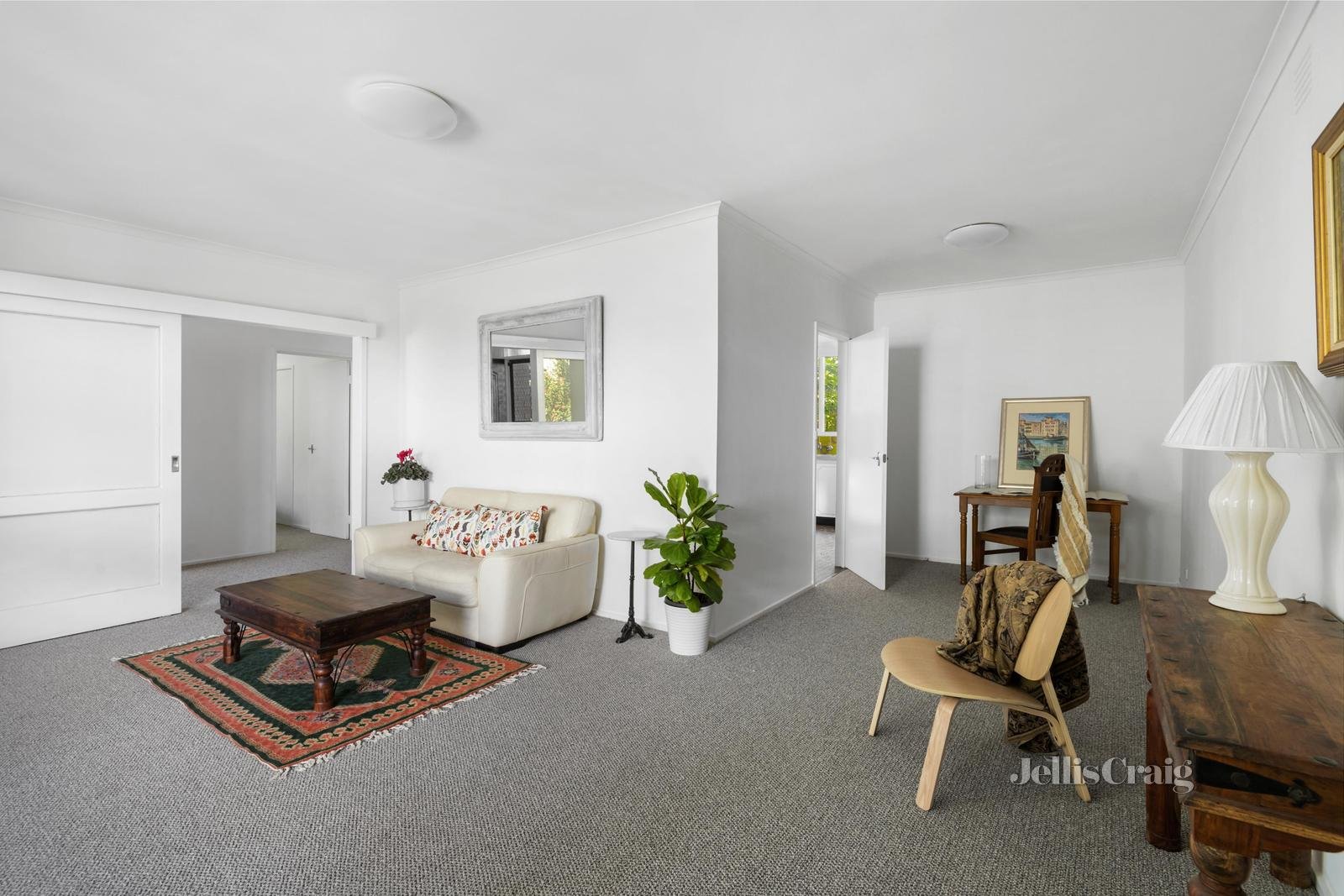 2/17 Darling Road, Malvern East image 3