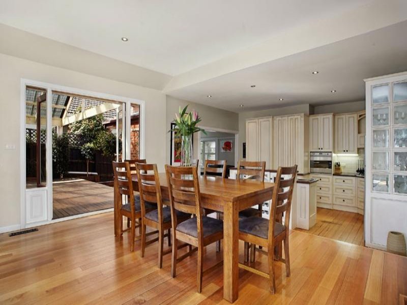 217 Elgar Road, Surrey Hills image 3