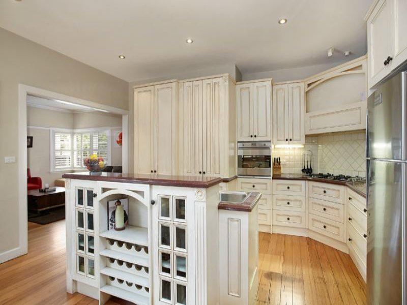 217 Elgar Road, Surrey Hills image 4