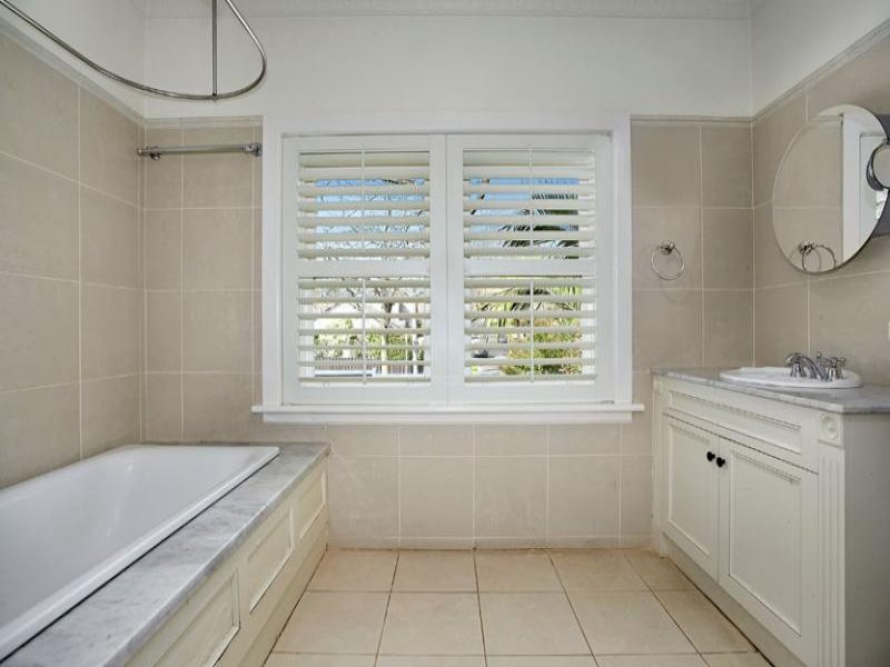 217 Elgar Road, Surrey Hills image 7