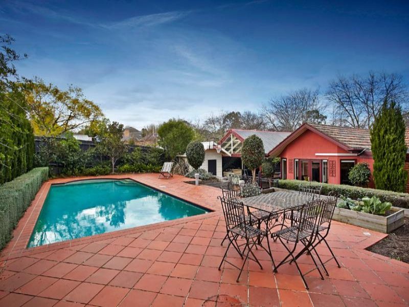 217 Elgar Road, Surrey Hills image 9
