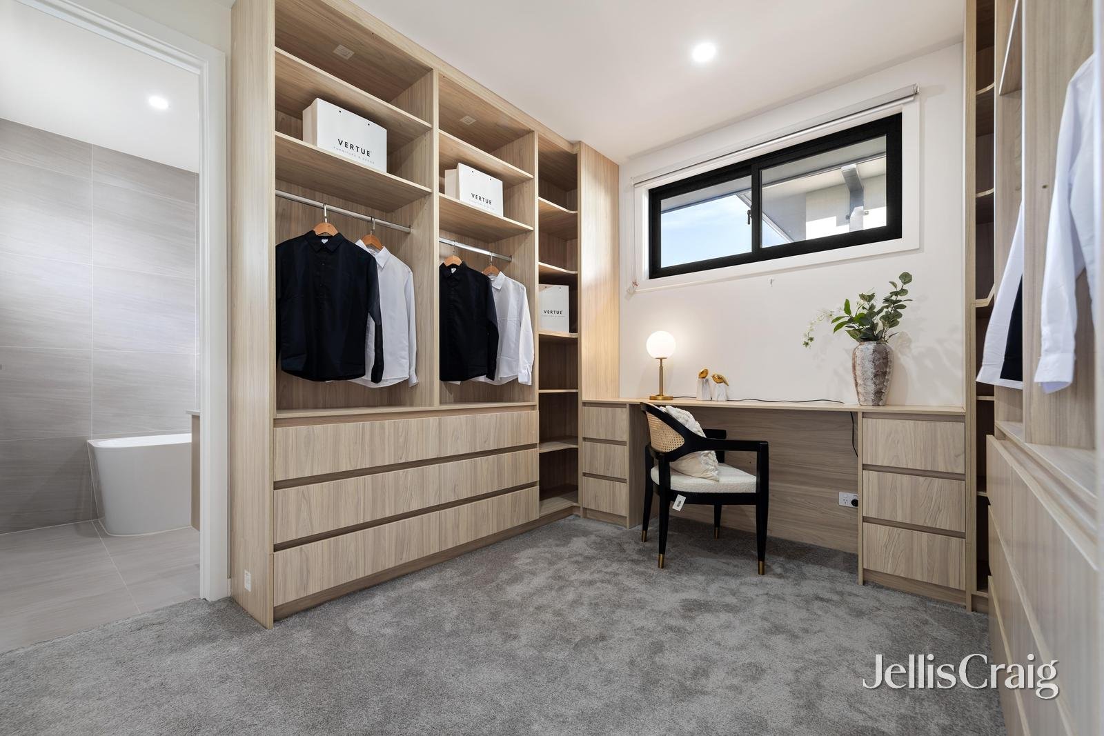 2/17 Elmhurst Road, Blackburn image 11