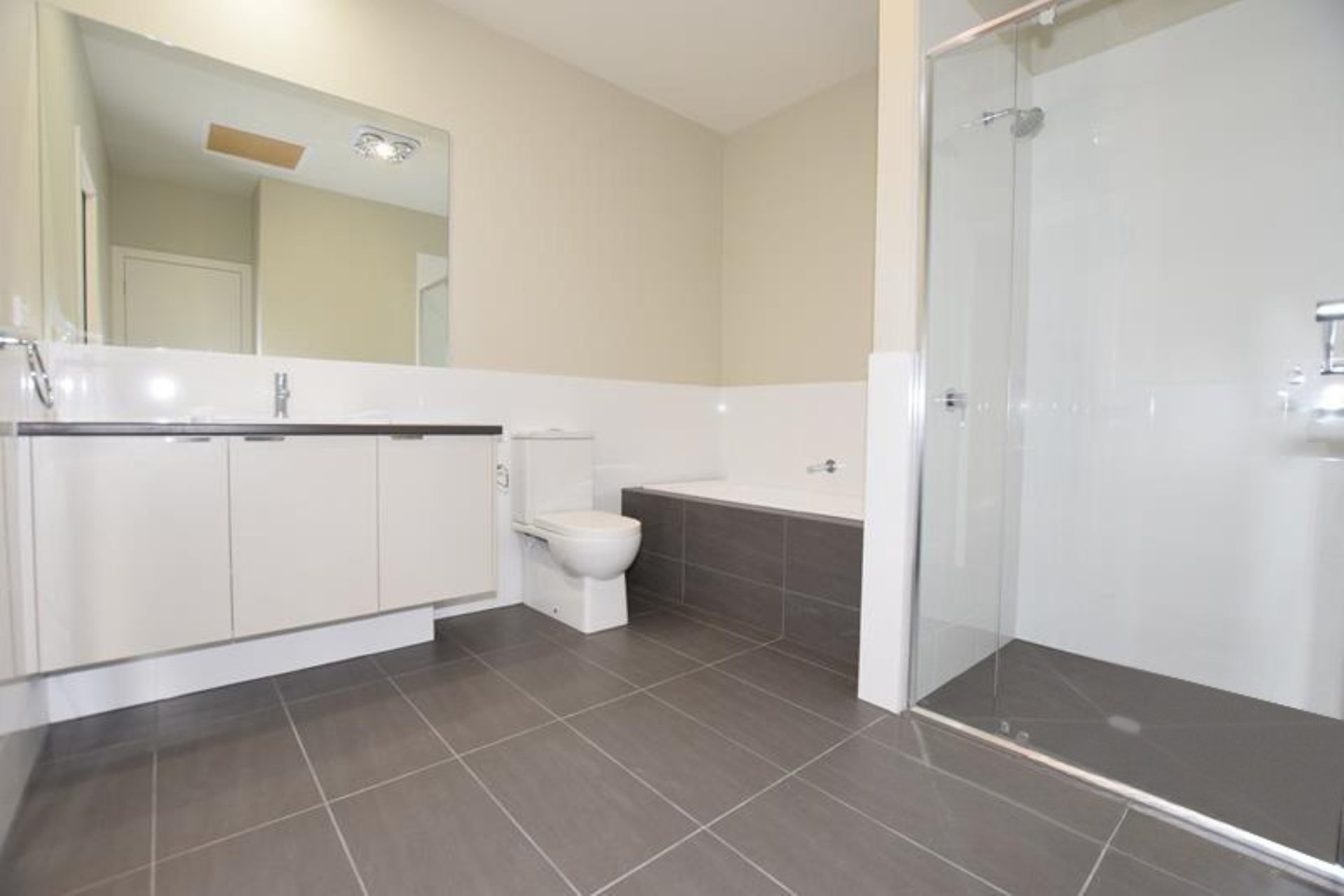 2/17 Greenville Street, Mooroolbark image 9