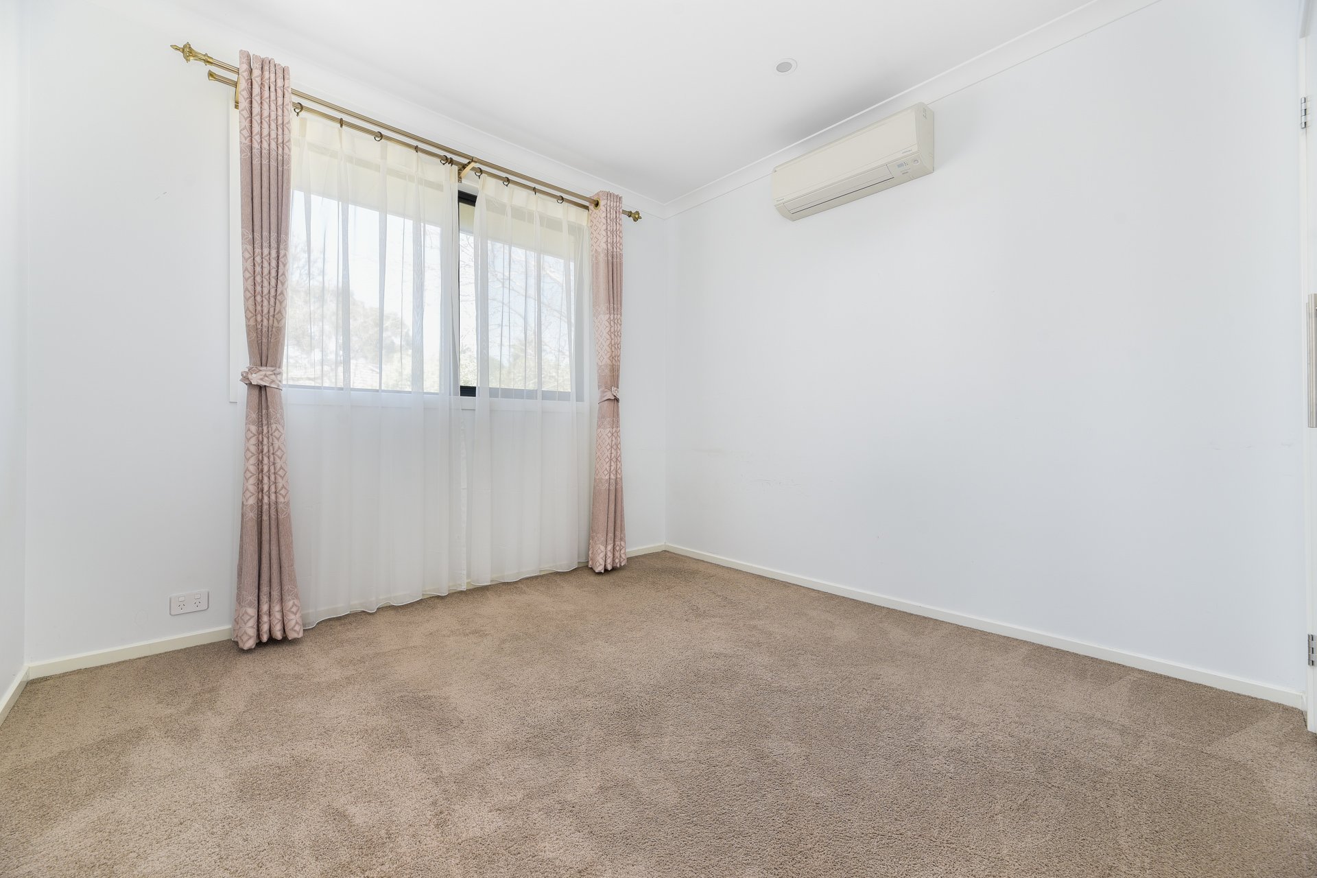 2/17 Ingleside Crescent, Glen Waverley image 5