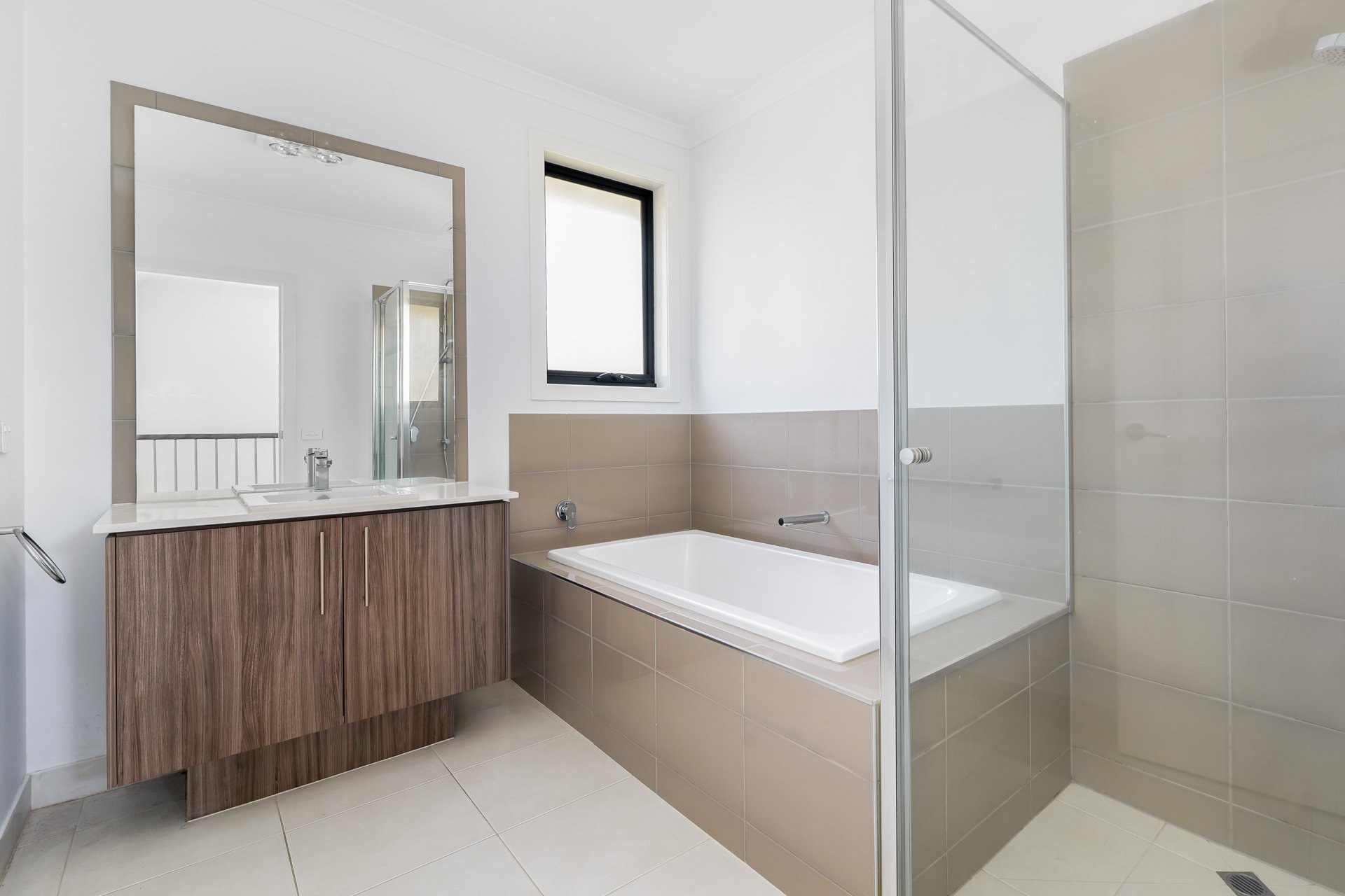 2/17 Ingleside Crescent, Glen Waverley image 7