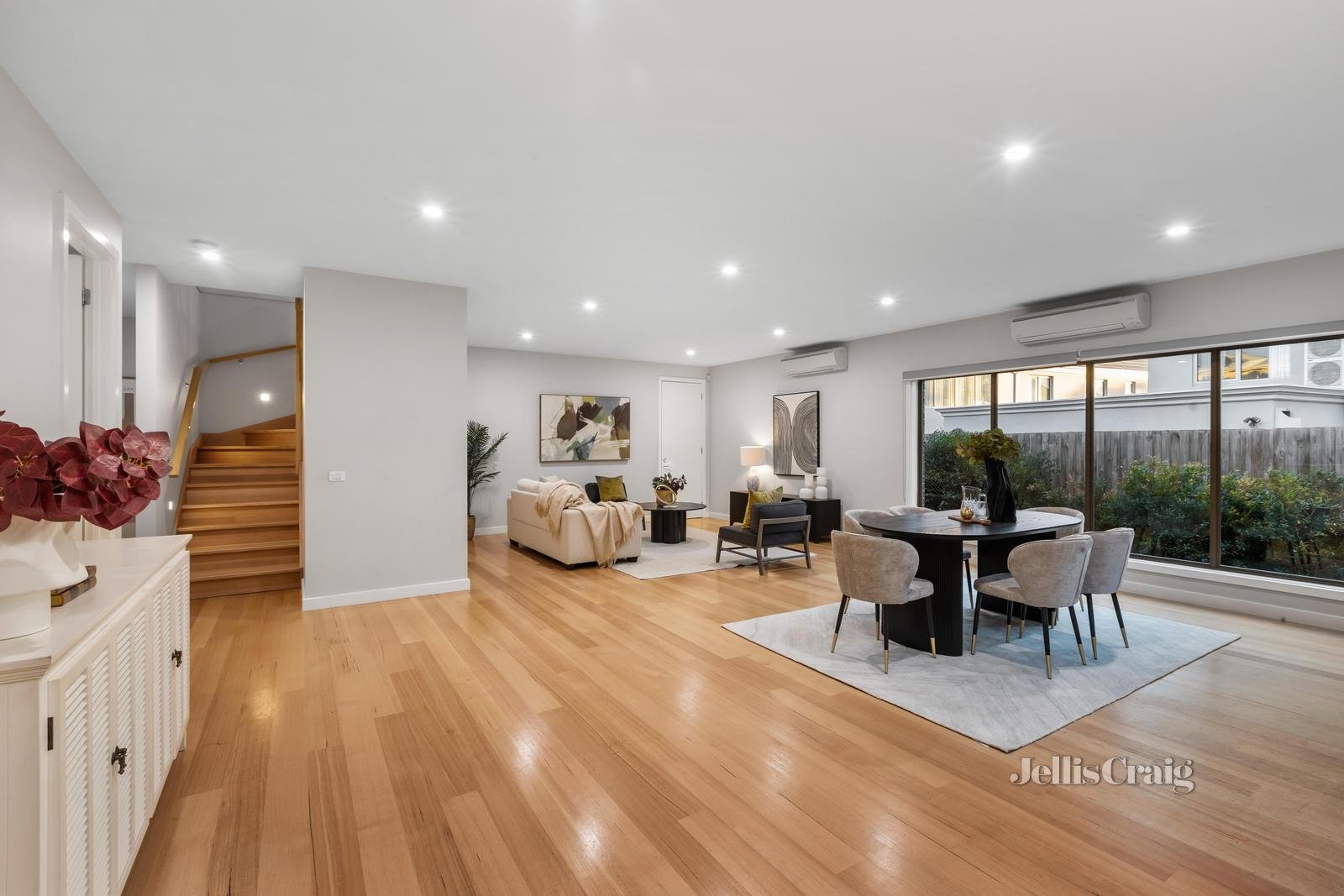 2/17 Joy Street, Mount Waverley image 6