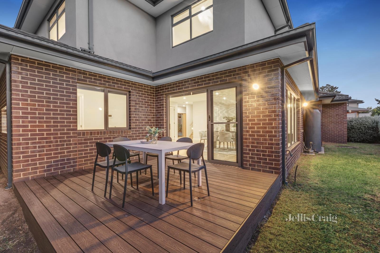 2/17 Joy Street, Mount Waverley image 12