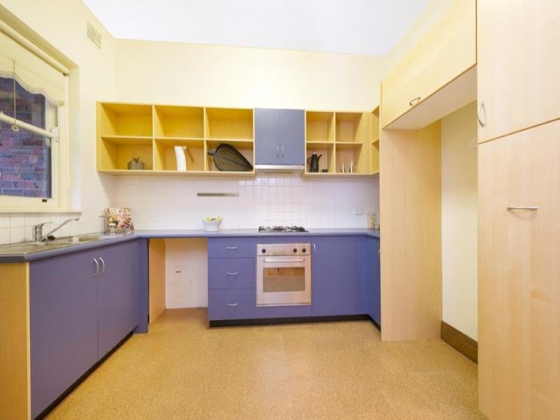 2/17 Langham Place, Hawthorn East image 5