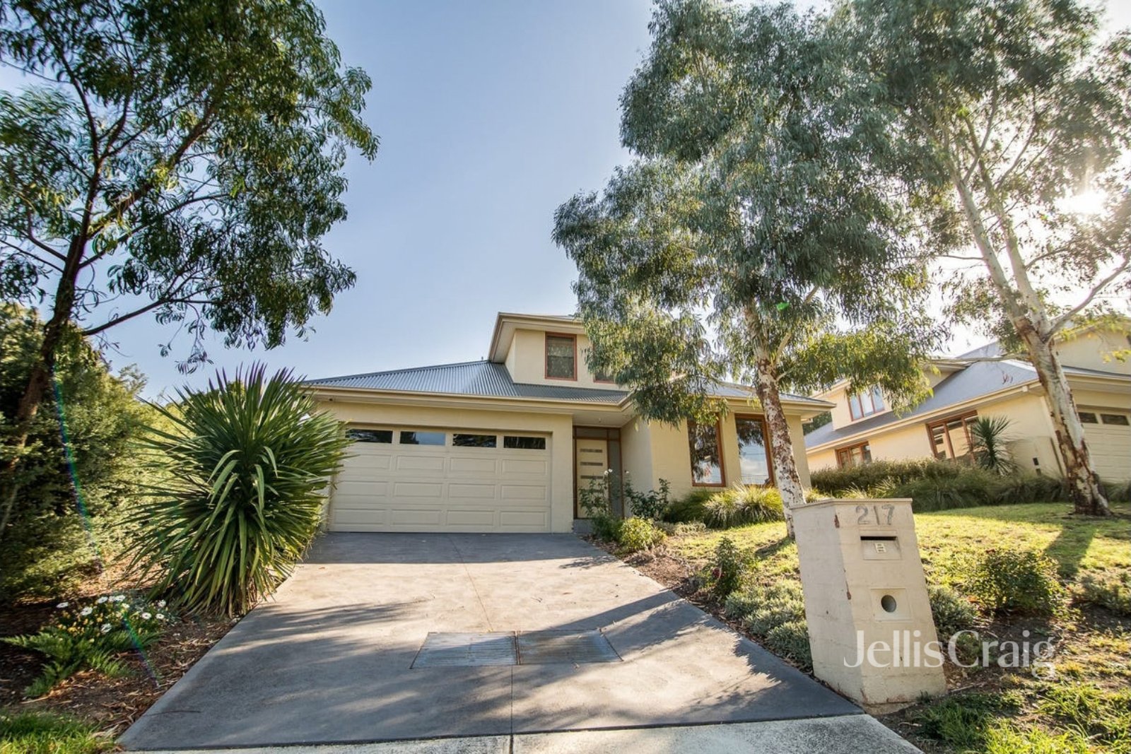 217 Mountain View Rd, Greensborough image 13