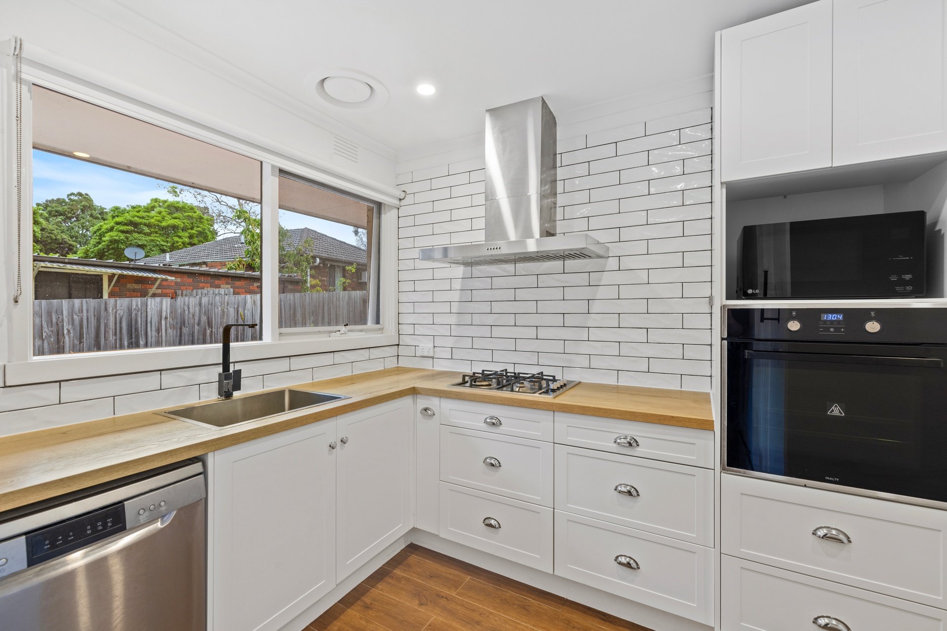 2/17 Percy Street, Mitcham image 3