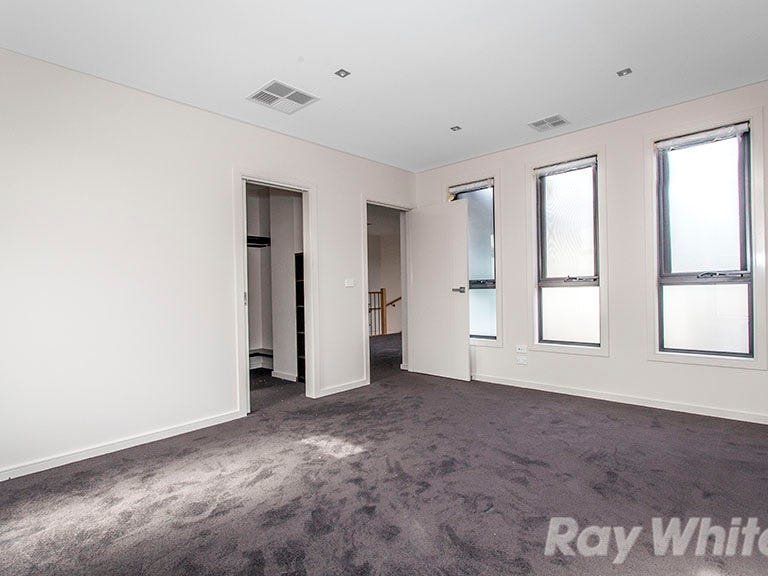 Property Gallery Thumbnail 7