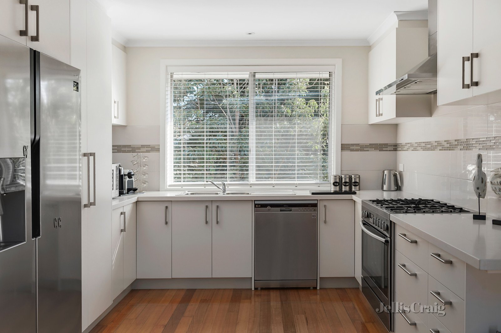 217 St Helena Road, Greensborough image 2