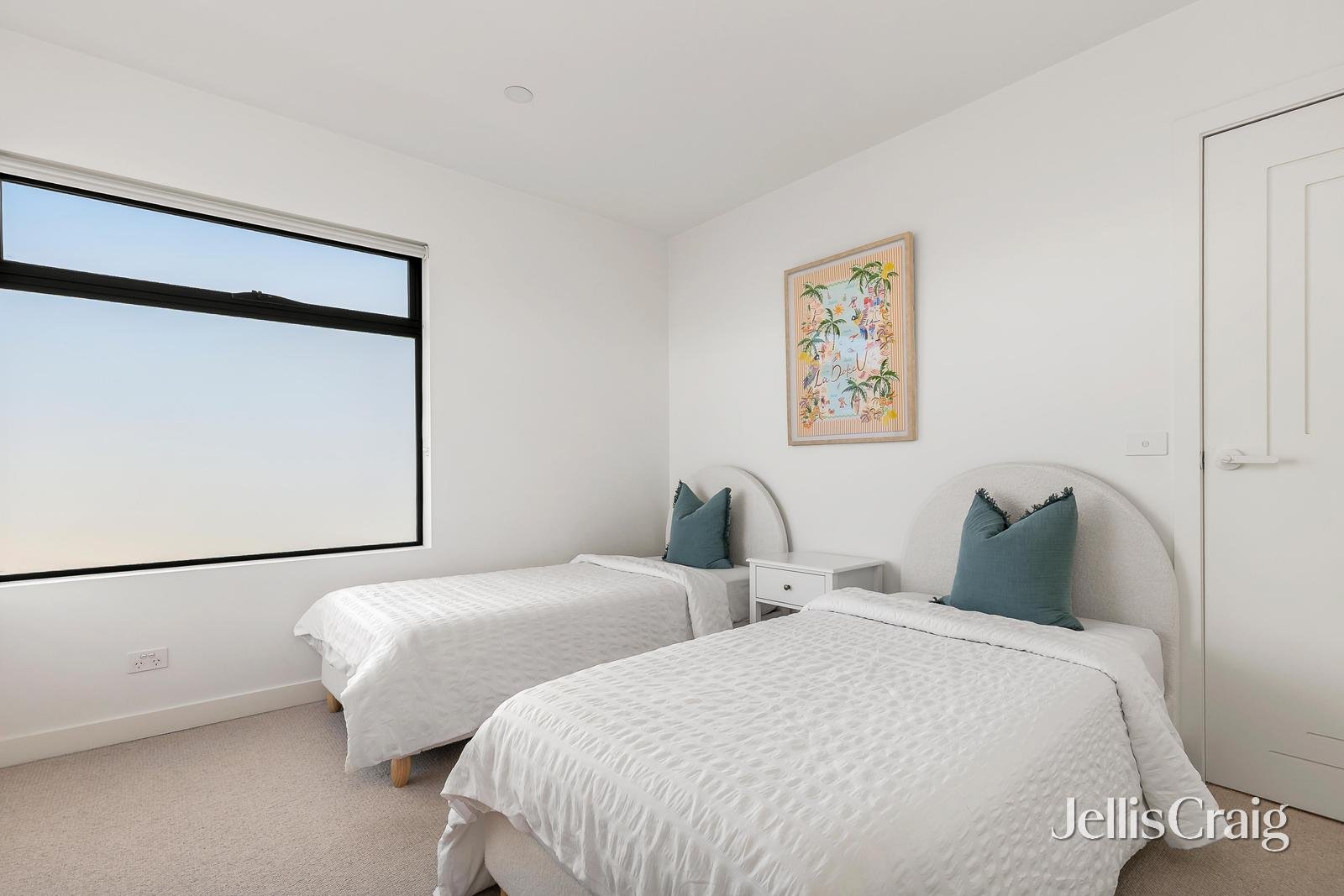 2/17 Sutherland Street, Coburg image 11