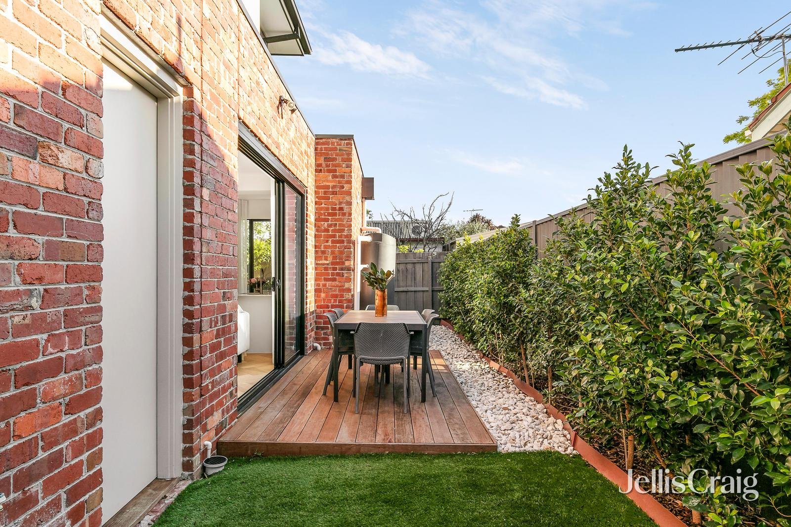 2/17 Sutherland Street, Coburg image 19