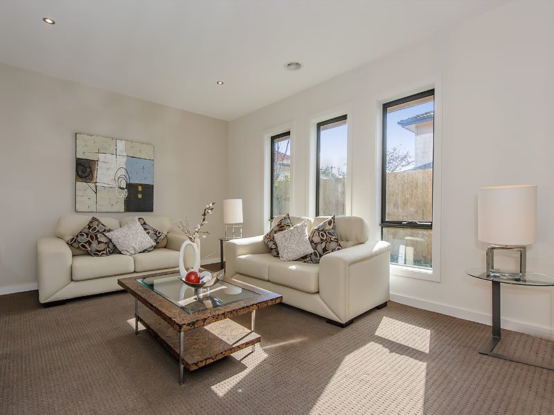 2/17 Thames Street, Box Hill image 2