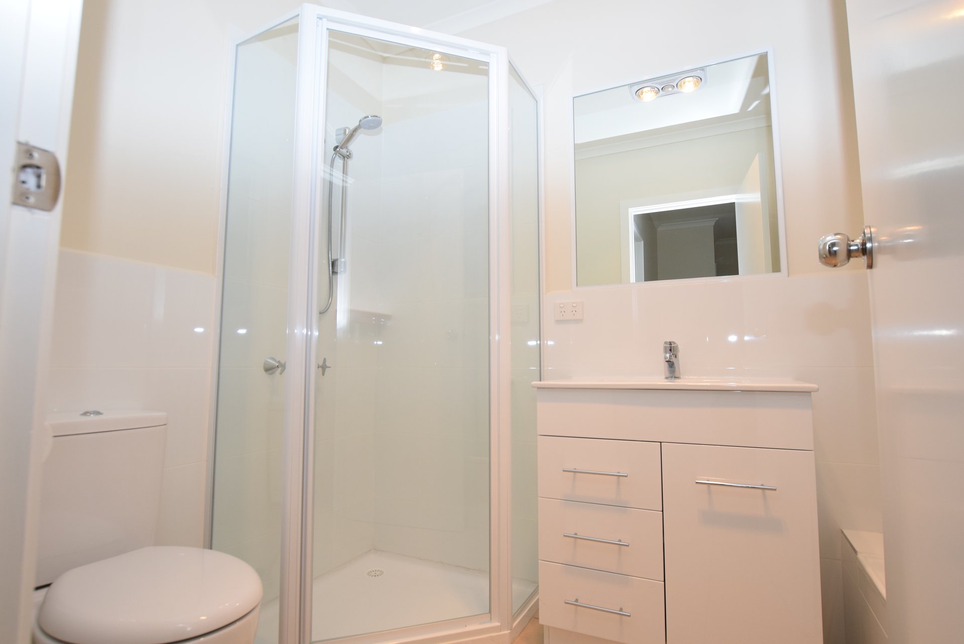 2/17 Wenwood Street, Ringwood East image 5