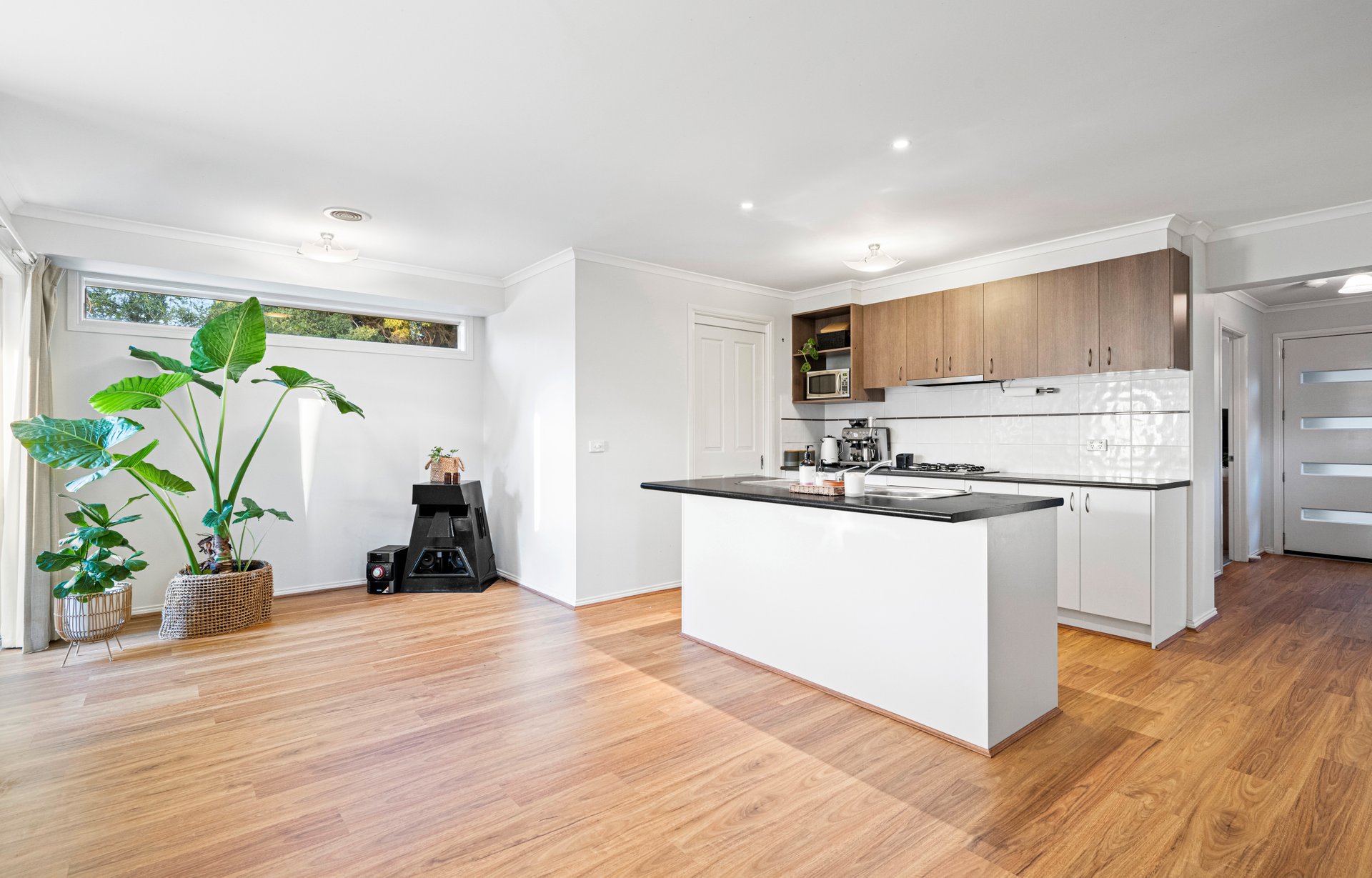 2/17 Wimbledon Court, Mooroolbark image 4