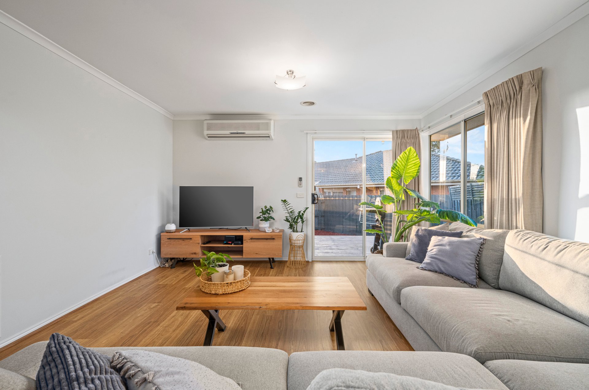 2/17 Wimbledon Court, Mooroolbark image 5