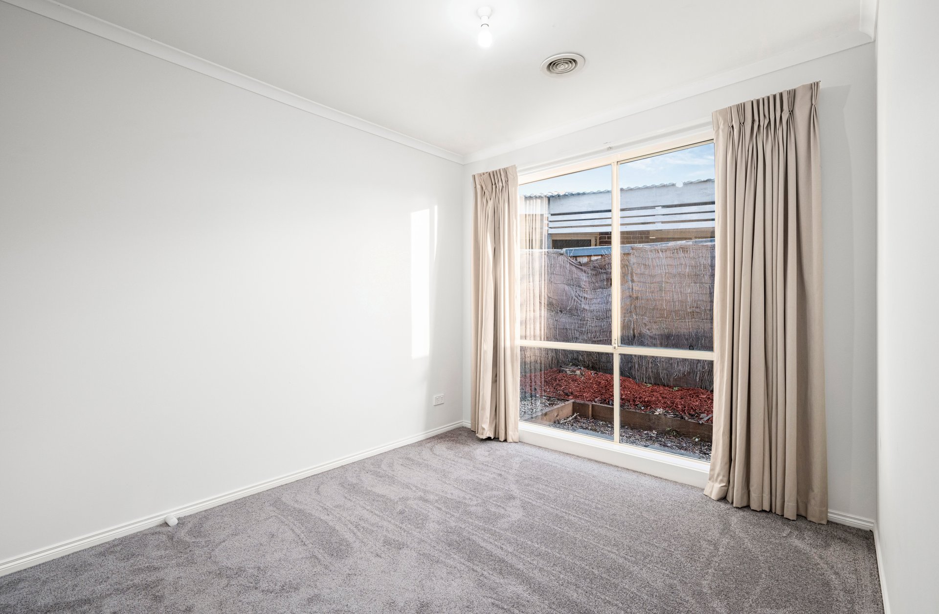 2/17 Wimbledon Court, Mooroolbark image 9