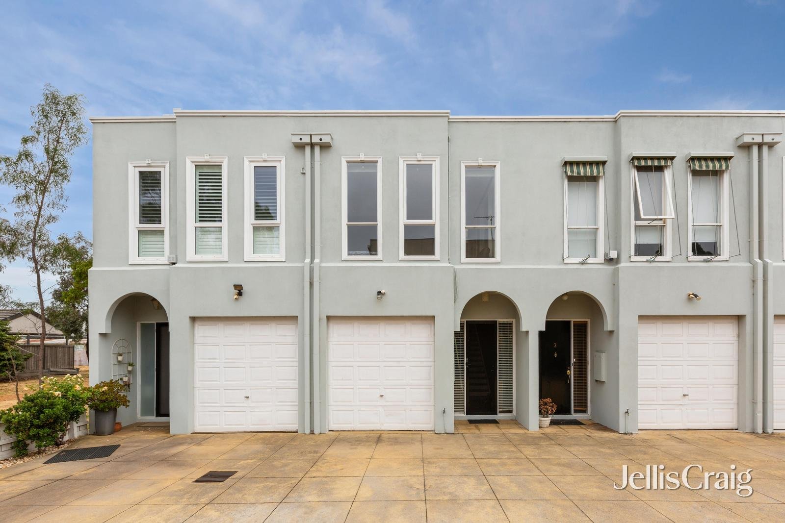 2/171 Mason Street, Newport image 1