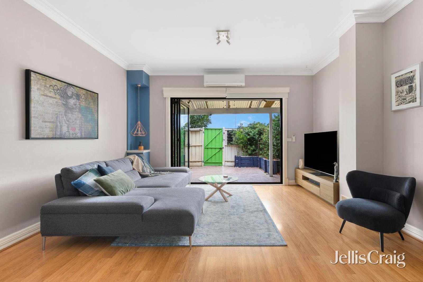 2/171 Mason Street, Newport image 5