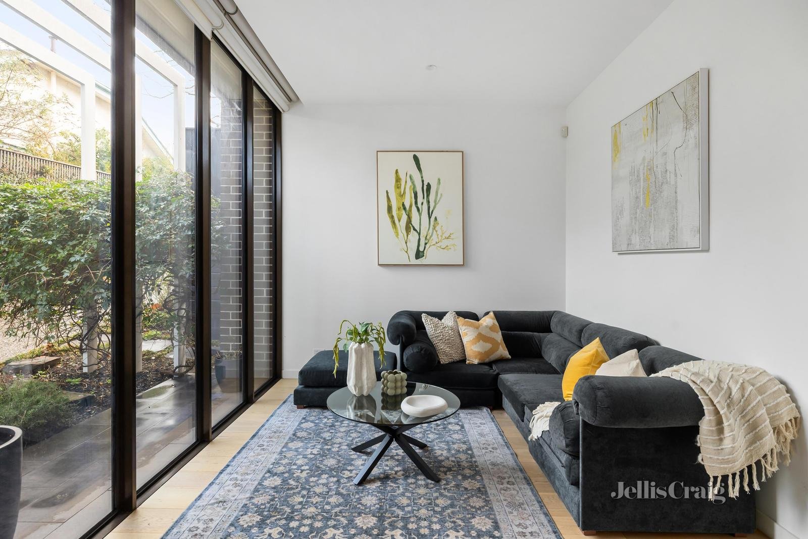 2/172 Prospect Hill Road, Canterbury image 2