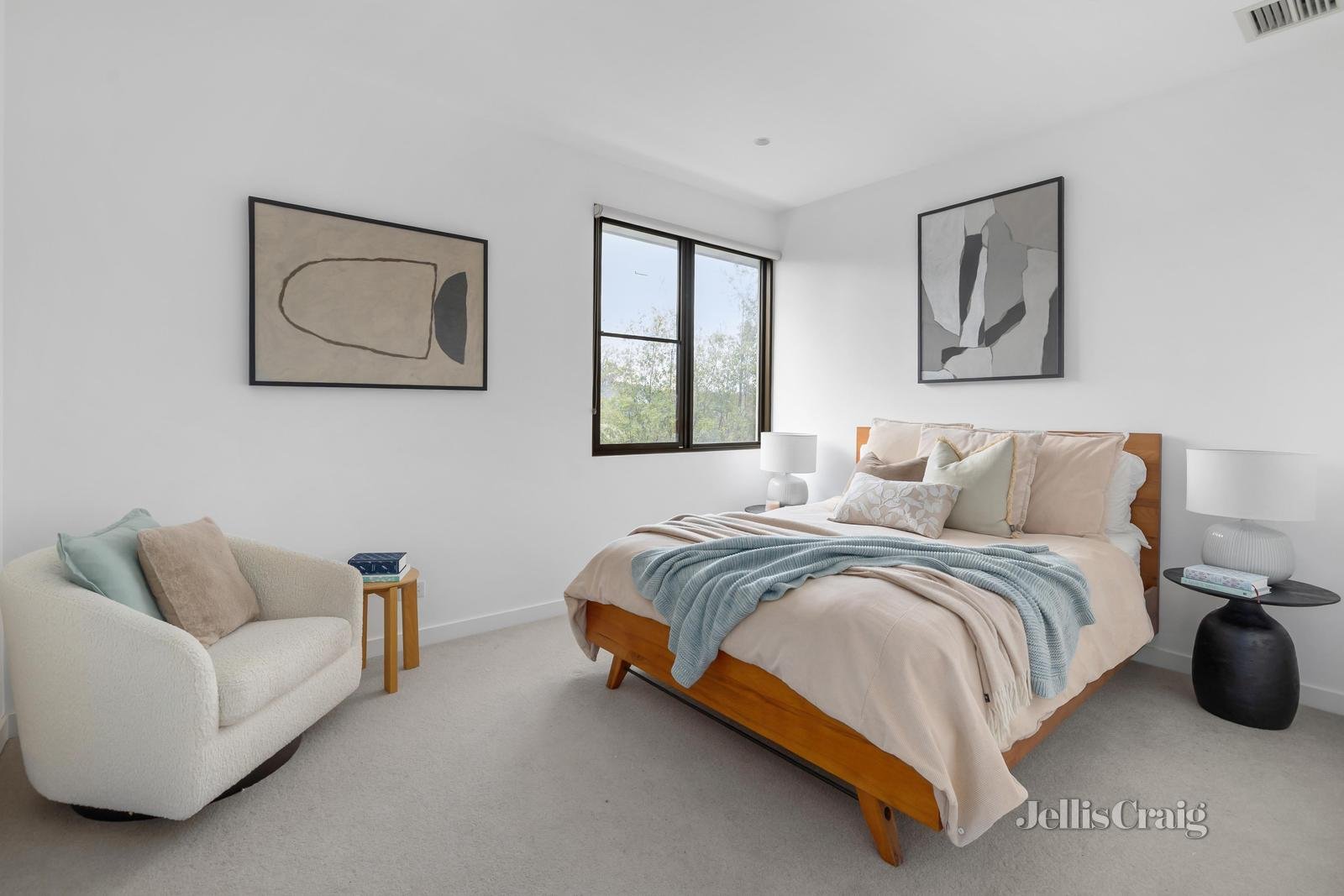 2/172 Prospect Hill Road, Canterbury image 5