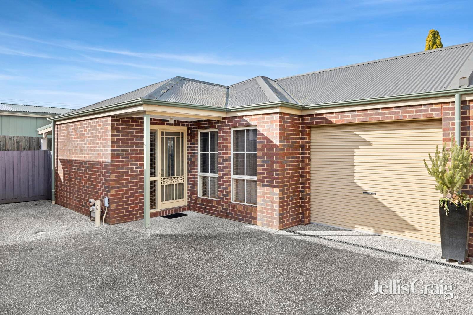 2/173-175 Boundary Road, Whittington image 1