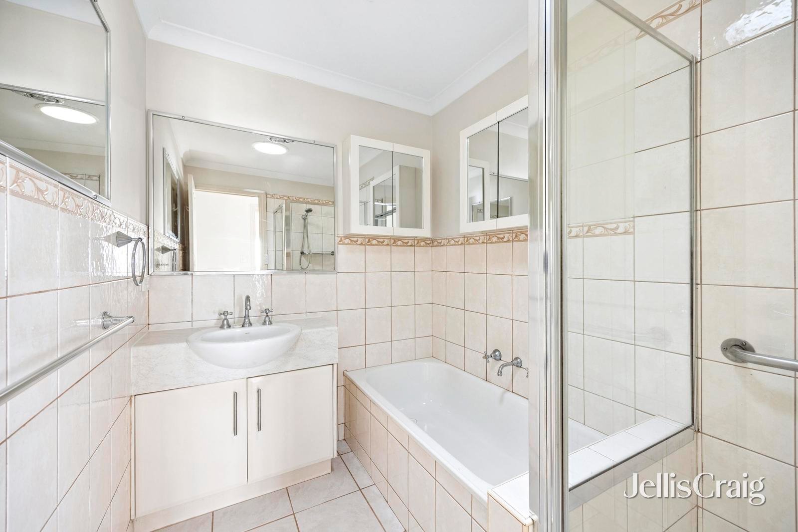 2/173-175 Boundary Road, Whittington image 5