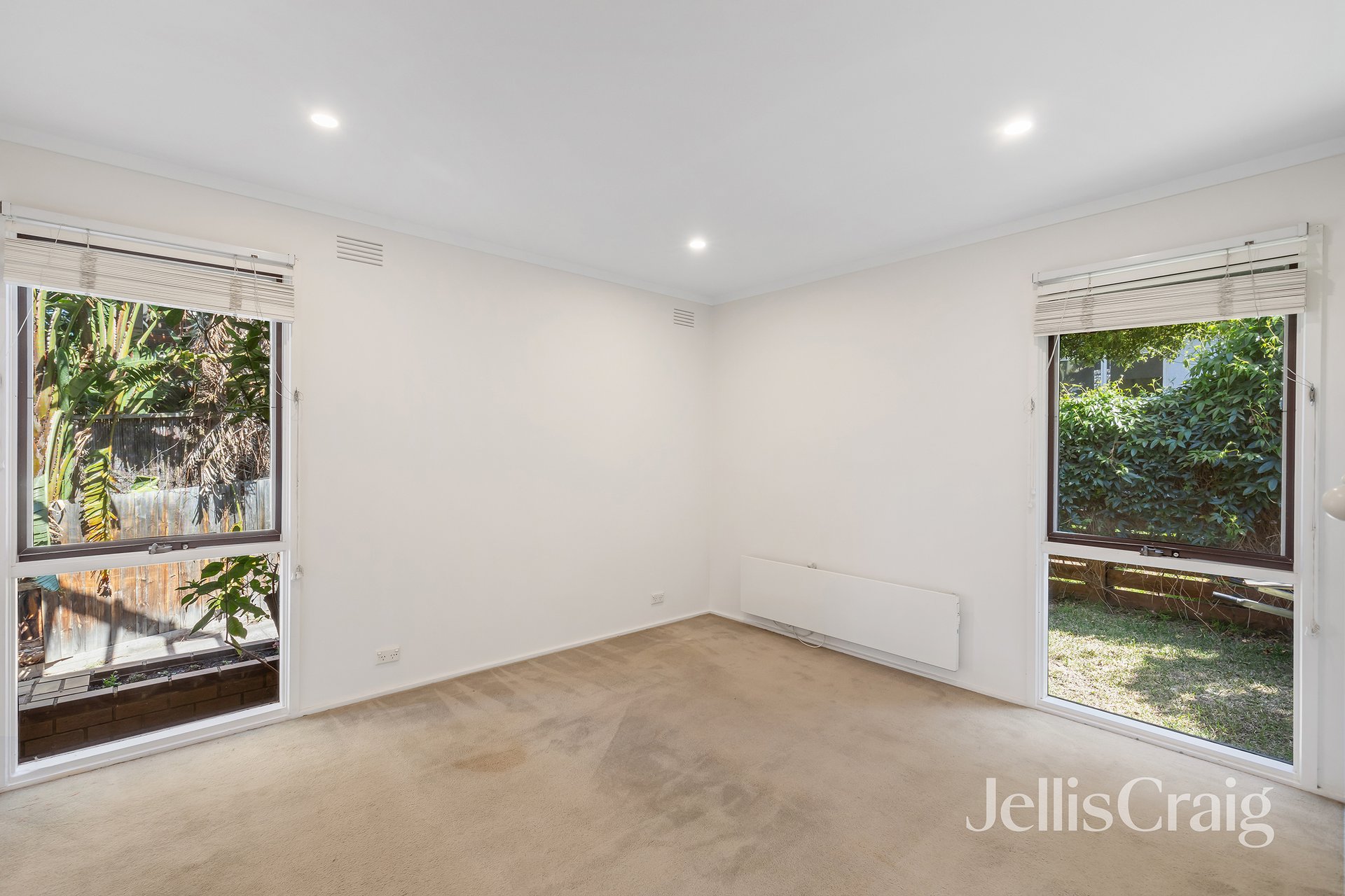 2/174 Waiora Rd, Rosanna image 8