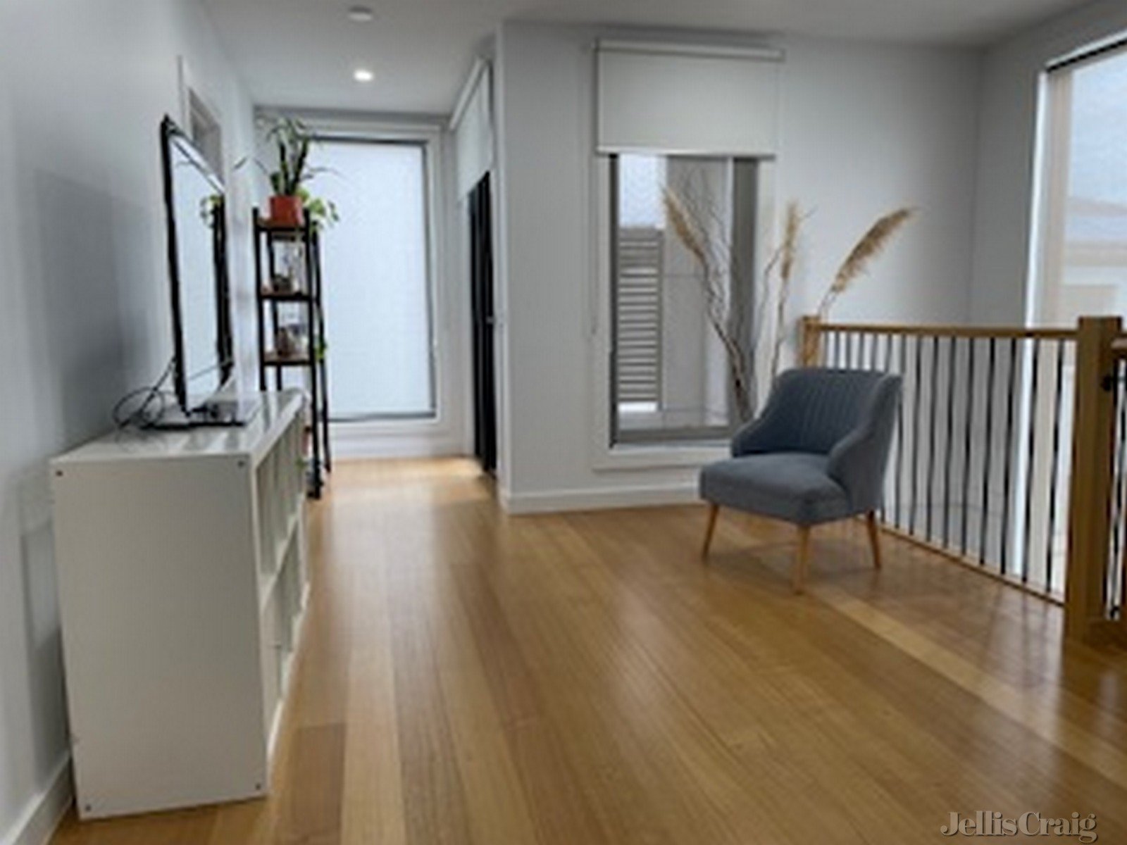 2/175 Collins Street, Thornbury image 3