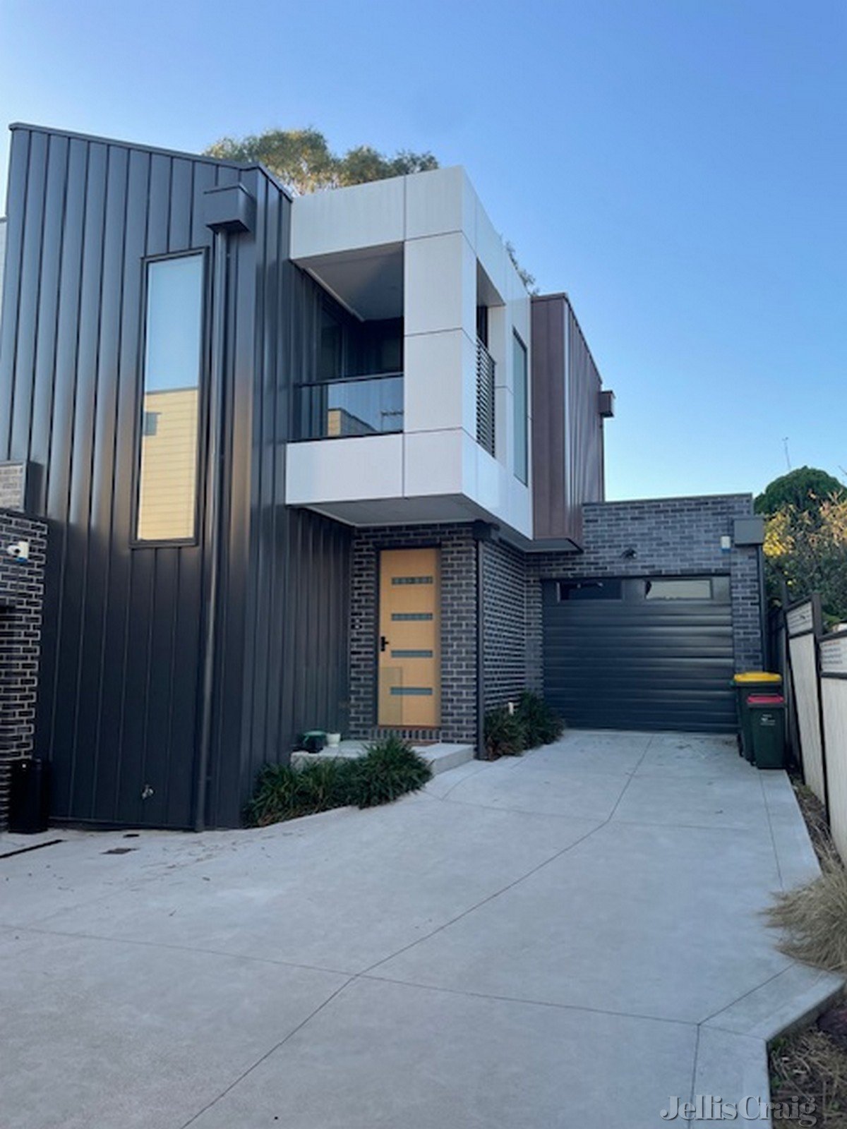 2/175 Collins Street, Thornbury image 8