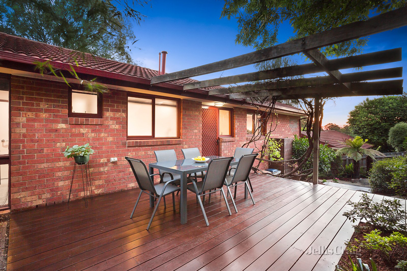 2/175 Mountain View Road, Greensborough image 8