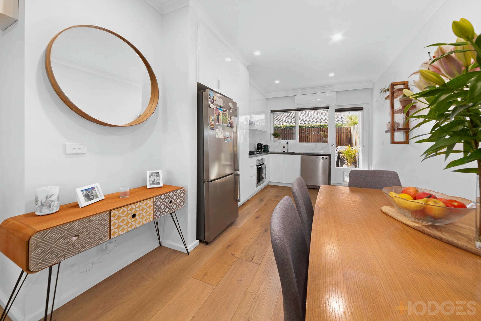2 / 176 Warrigal Road Mentone