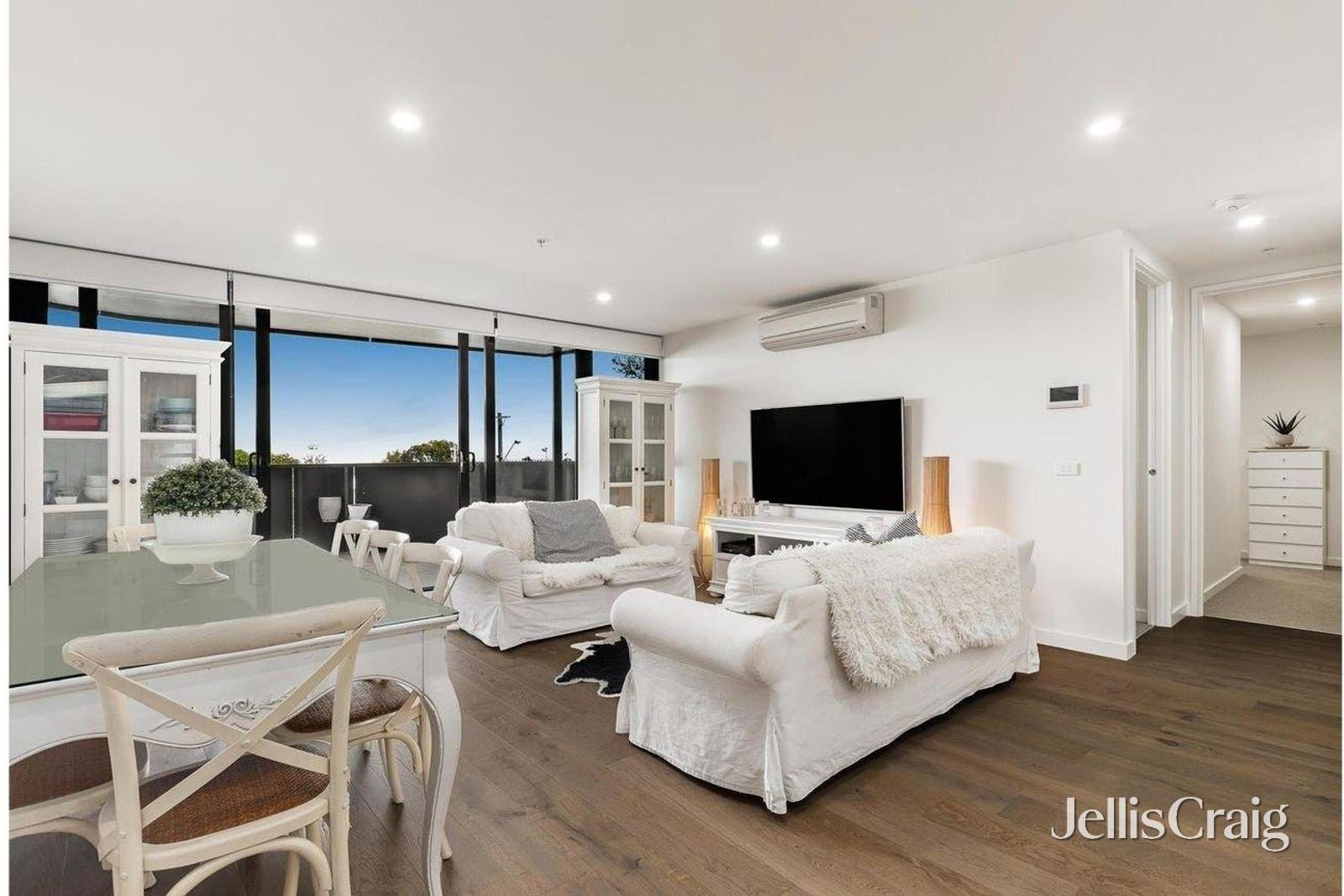 217/600 Doncaster Road, Doncaster image 3