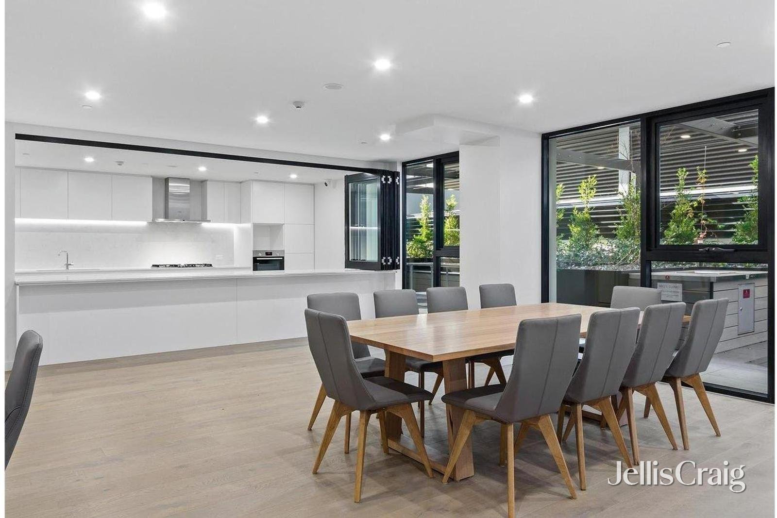 217/600 Doncaster Road, Doncaster image 14