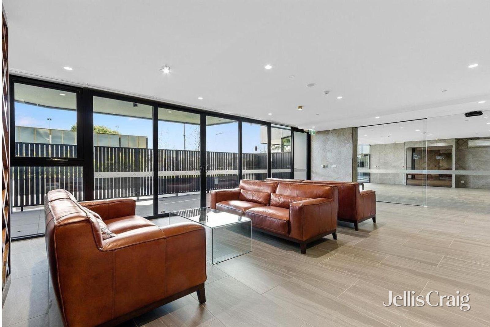 217/600 Doncaster Road, Doncaster image 18