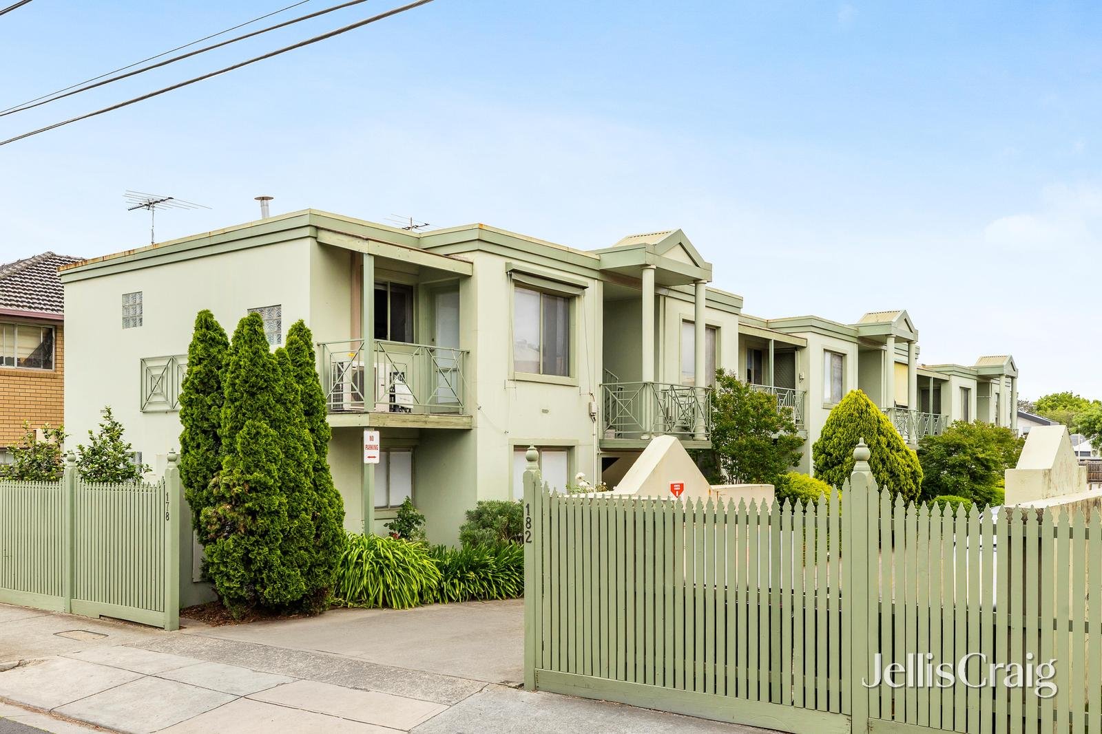 2/178-180 Victoria Street, Brunswick image 1