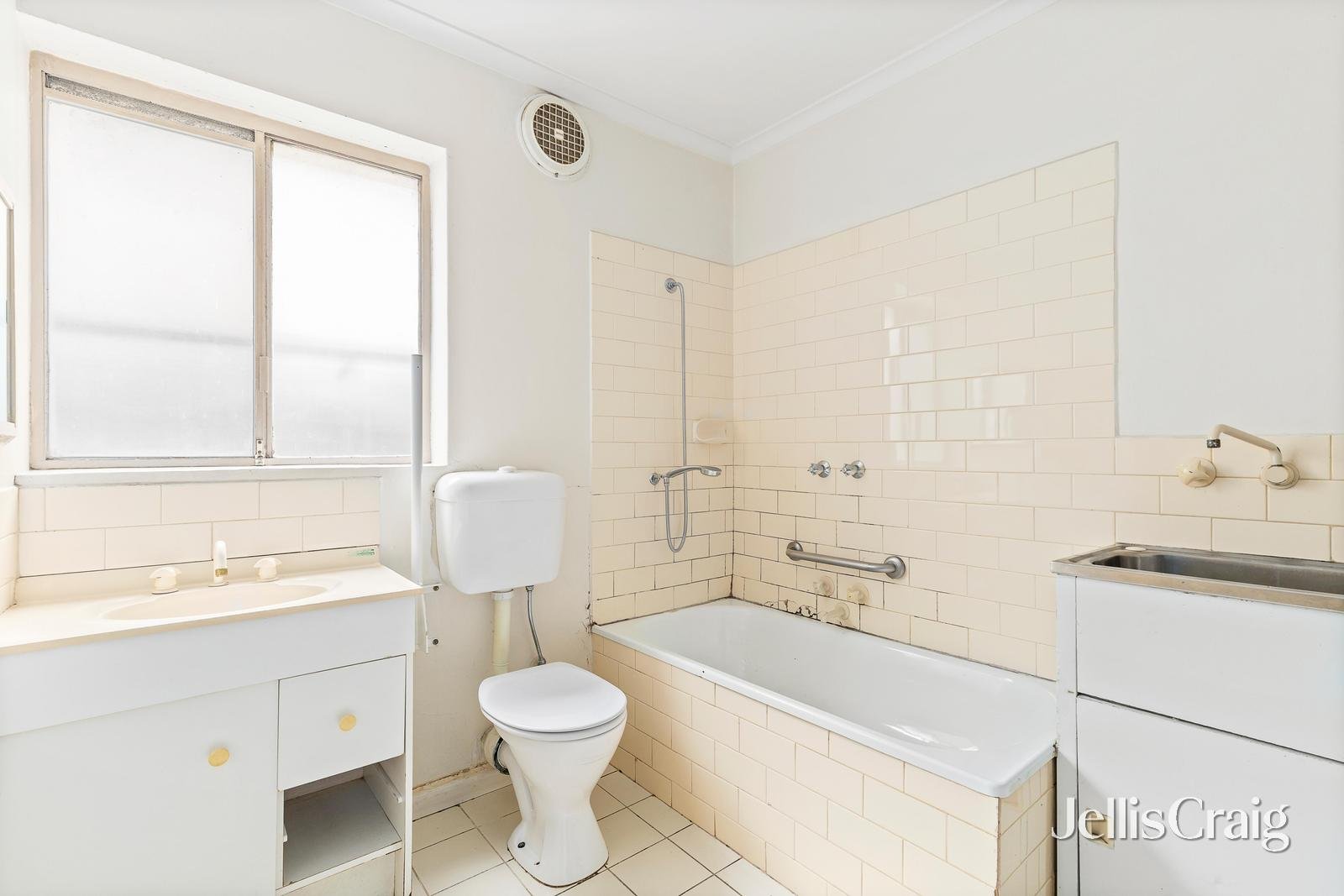 2/178-180 Victoria Street, Brunswick image 5