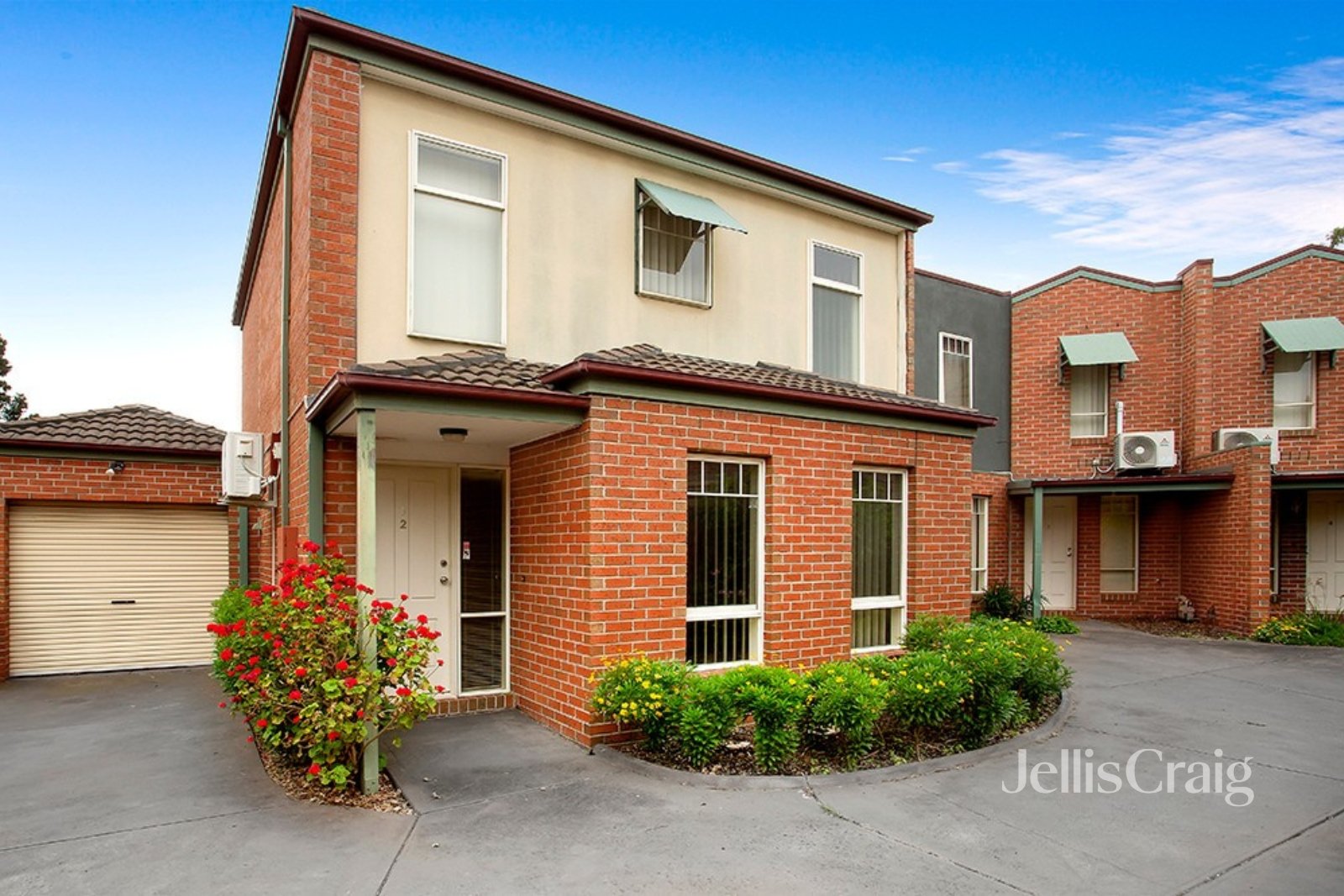 2/179 Grimshaw Street, Greensborough image 1