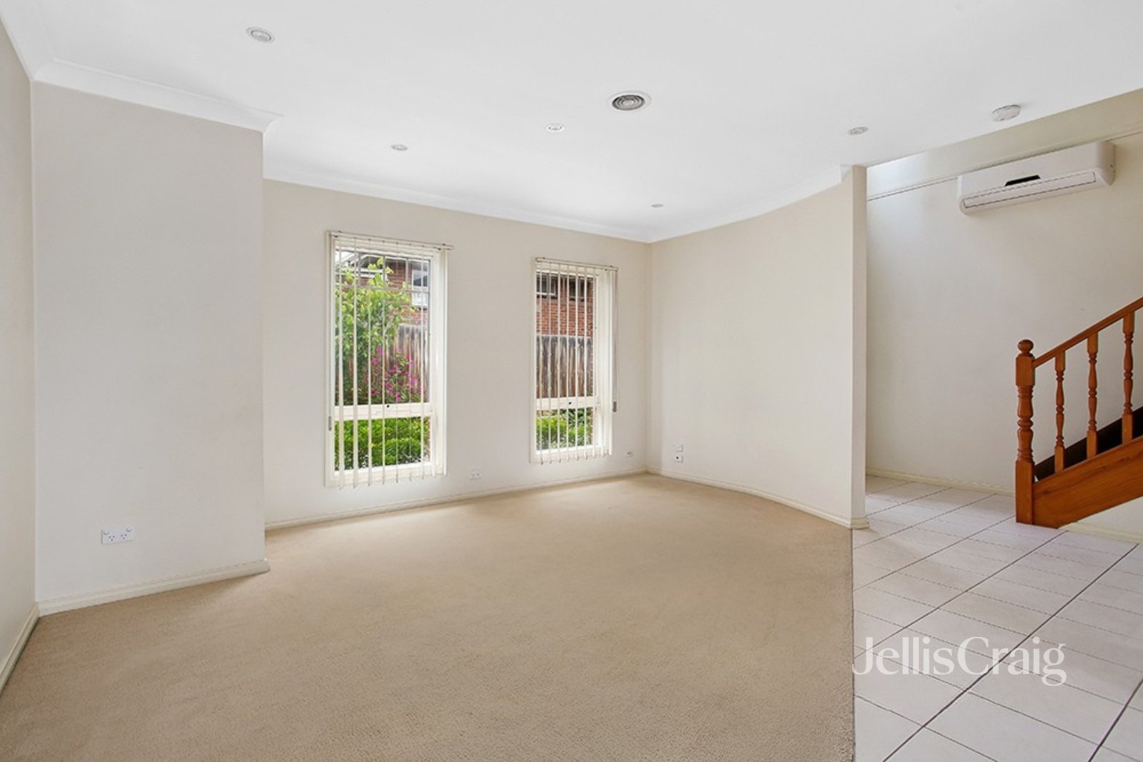 2/179 Grimshaw Street, Greensborough image 4
