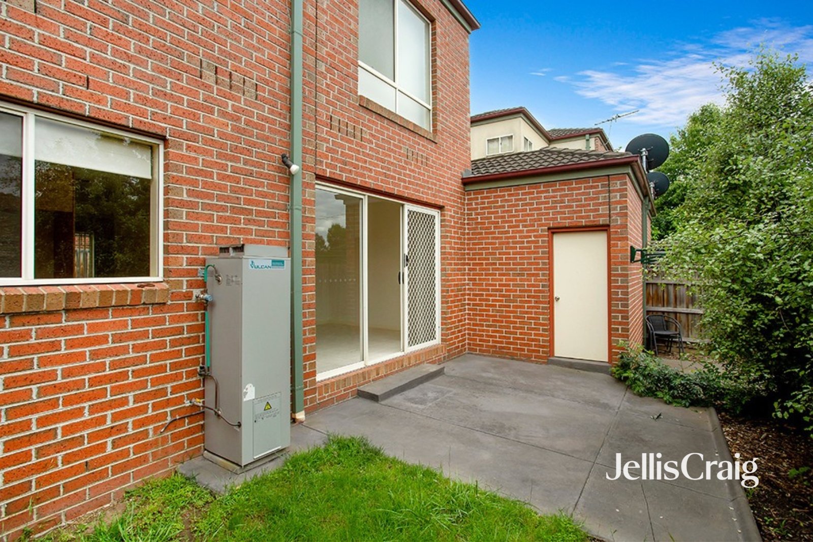 2/179 Grimshaw Street, Greensborough image 7