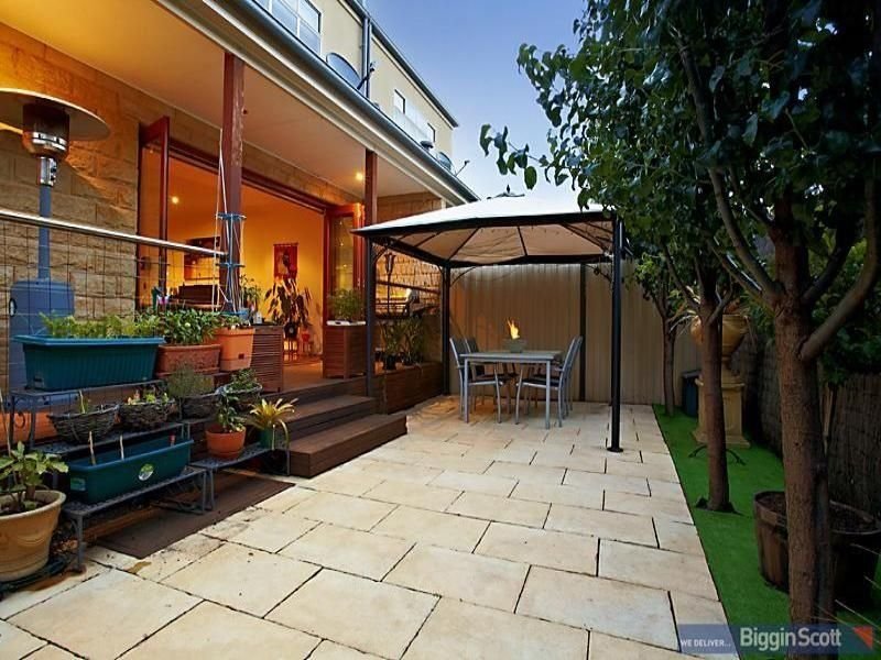 2/179 Queen Street, Altona image 7